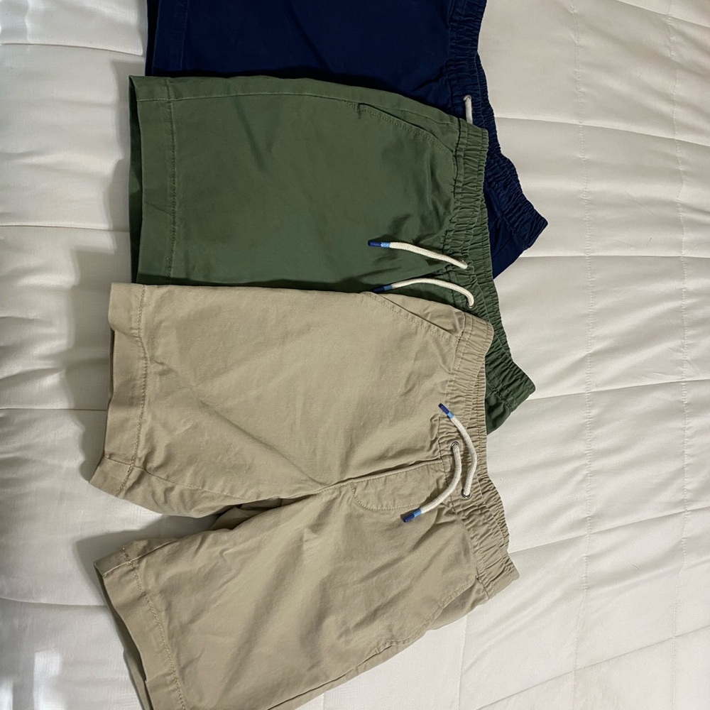 GapKids Shorts - Navy, Green, and Beige Boys size Large